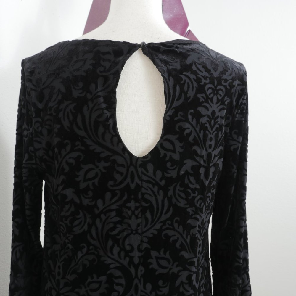 ECI Black Velvet Floral Embossed Long Bell Sleeve Size Medium Shift Dress - Picture 7 of 11